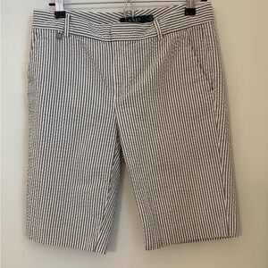 Lauren Ralph Lauren Black and White Striped Women Bermuda Shorts Size : 4 Zip Up